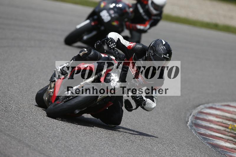 /Archiv-2024/29 12.06.2024 MOTO.CH Track Day ADR/Gruppe gelb/79